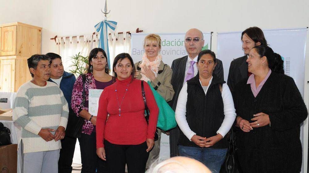 Karina Rabolini estuvo en Saladillo y realiz� importantes donaciones