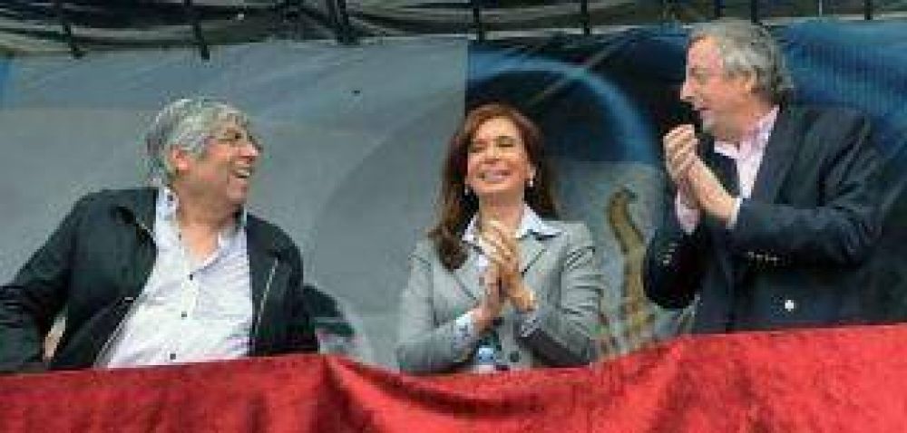 Kirchner frena a Moyano y busca una conducci�n colegiada en el PJ bonaerense