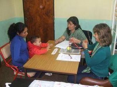 Eval�an a los beb�s para armar la Tabla Misionera de la Escala Argentina de Inteligencia Sensorio Motriz