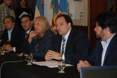El ministro Ferr� alent� el desarrollo de los Parques Industriales de la zona