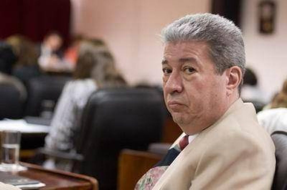 Sin respaldos a Barrionuevo tras el ataque en la p�gina oficial