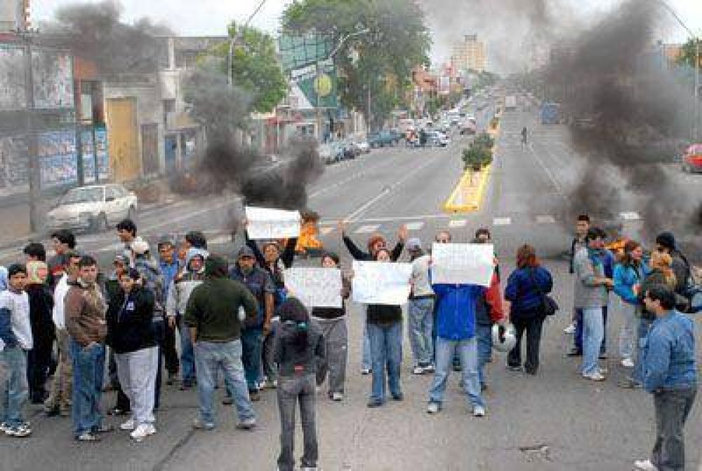 Los gremios reclaman hasta un 25% de aumento en los salarios