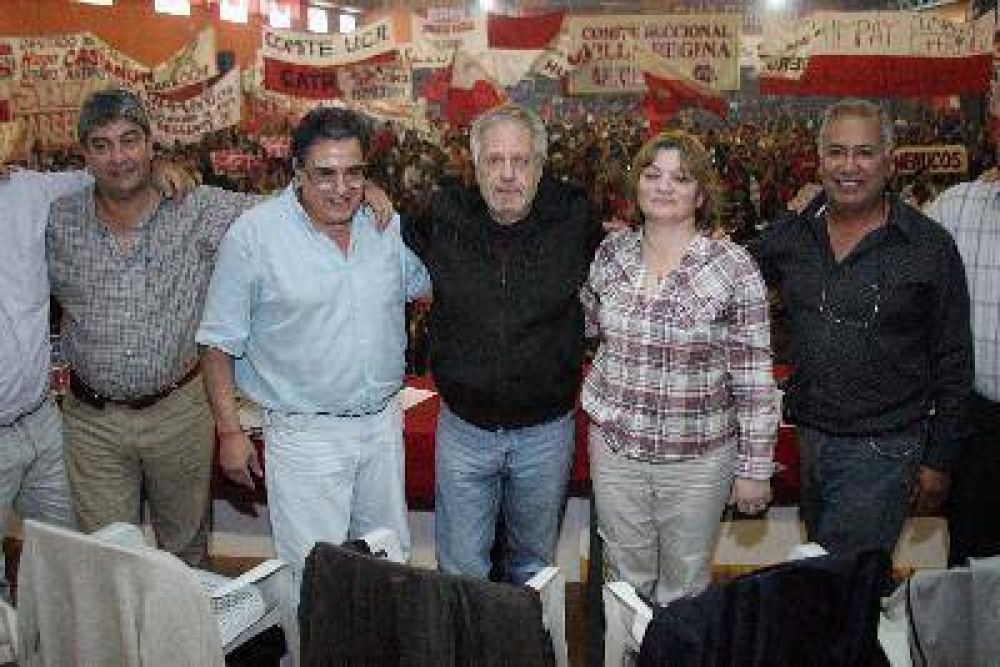  Saiz moviliz� a 4.000 radicales y apura la reforma