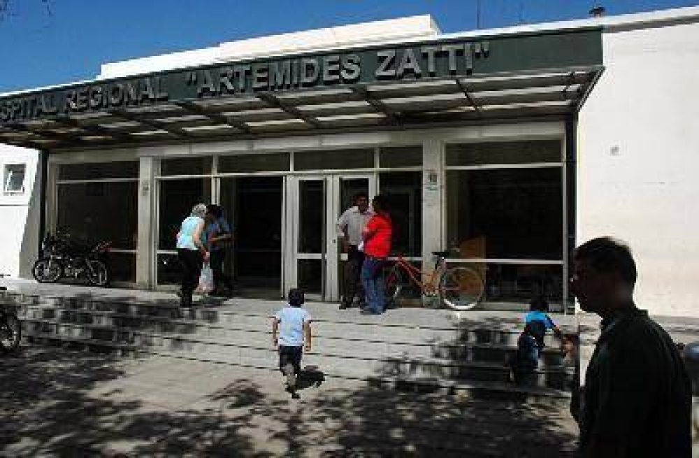  Salud recort� gastos y empez� por horas extras