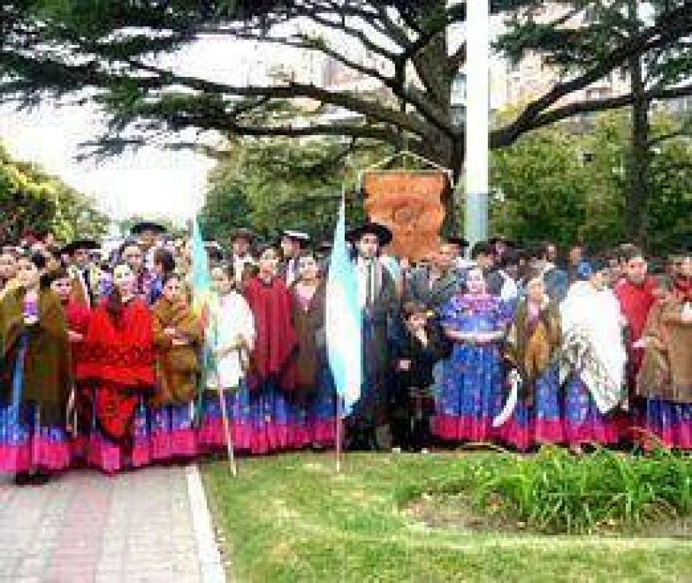 El Instituto Cimarr�n inaugur� ciclo lectivo