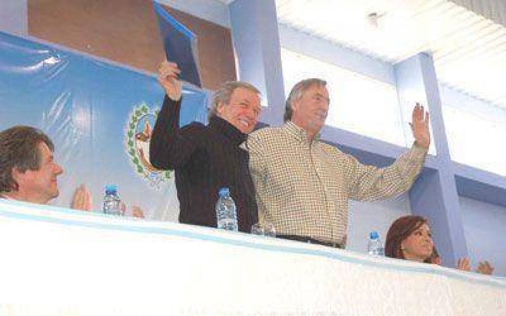 Kirchner estar� el 14 de mayo en acto del PJ de Santa Cruz