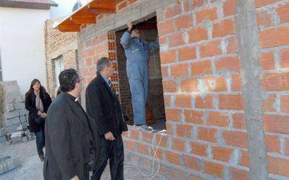 Buzzi recorri� obras del Presupuesto Participativo