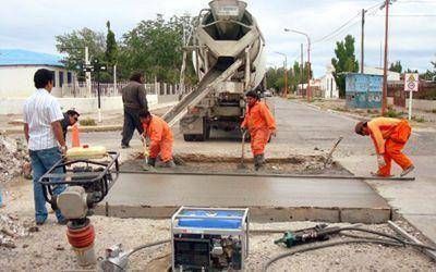 Prosiguen trabajos de bacheo en Las Heras