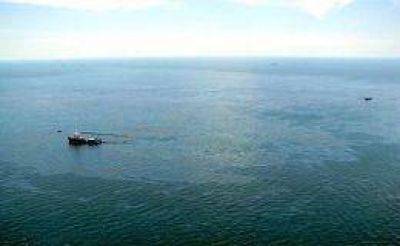 Grave derrame de petr�leo ya afecta unos 1.000 kil�metros cuadrados del Golfo de M�xico