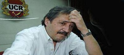 Alfons�n pide a los gobernadores que apoyen la reforma a la ley del cheque