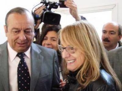 Alicia Kirchner prometi� un mam�grafo para el Hospital
