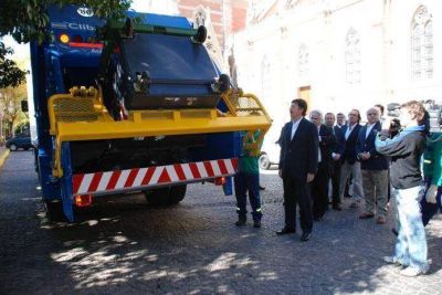Nuevo sistema de recolecci�n de los residuos en San Isidro
