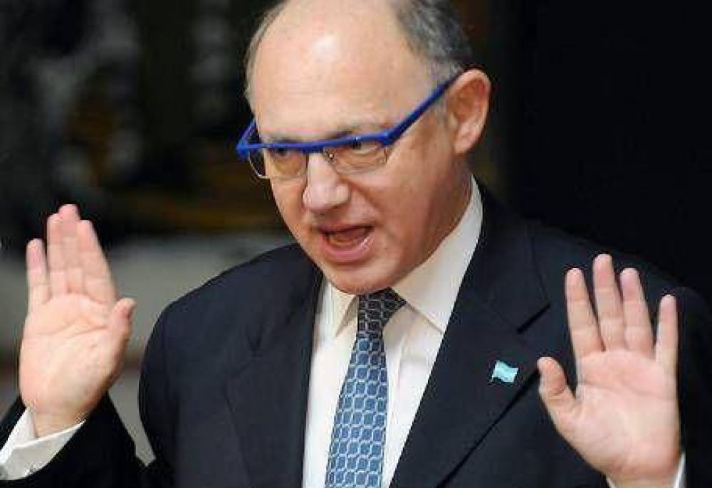 Timerman volvi� a atacar a la prensa