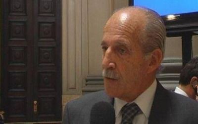 "Las estimaciones no nos permiten decir que la econom�a santafesina est� salvada"