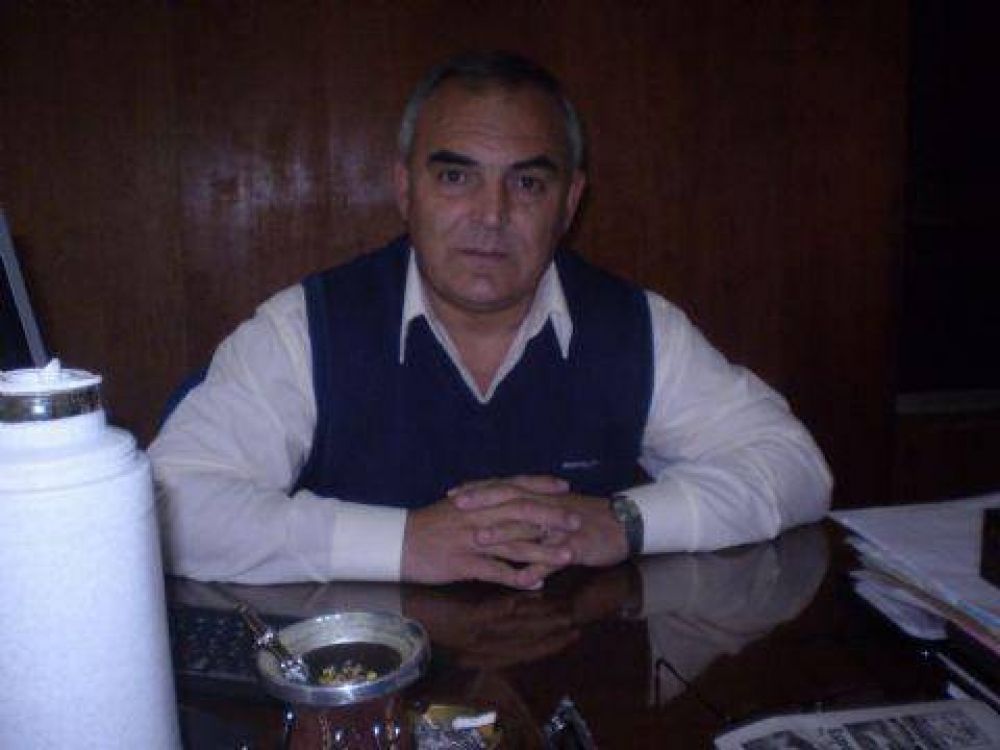 En declaraciones a REALIDAD WEB, el dirigente radical Daniel Mart�nez, manifest� "la necesidad de ofrecer a nuestros vecinos una alternativa de gobierno", y en ese contexto, dijo, "en la UCR se est� dando un proceso de s�ntesis en busca de 