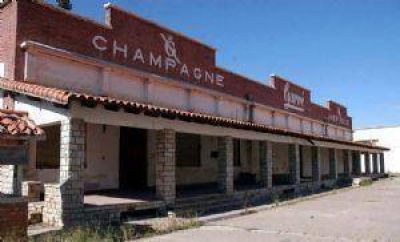 Rematan inmuebles y maquinarias de la bodega Gargantini