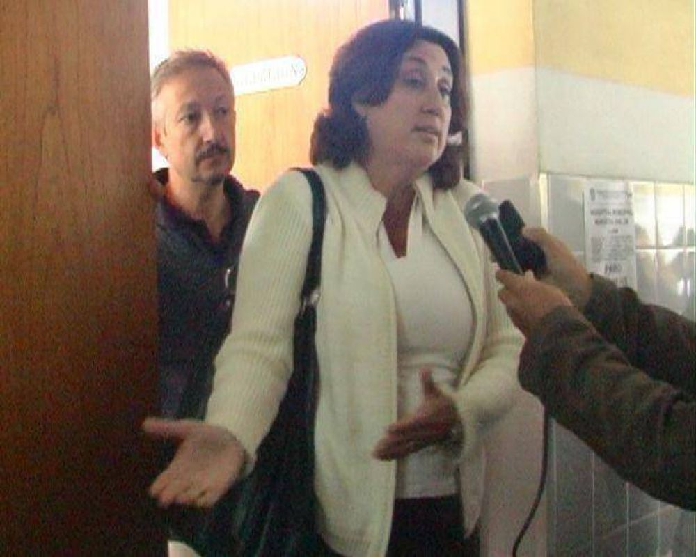 Rosso denunci� presiones pol�ticas y asegur� que no tiene recursos para dar un aumento