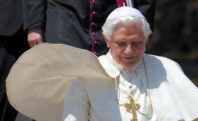 El Vaticano afirma que el Papa pedir� perd�n por casos de pedofilia