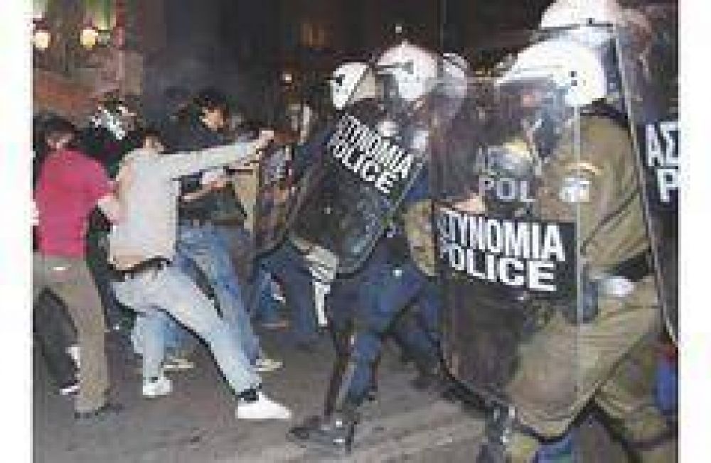  Grecia anuncia m�s ajuste y el rescate ser�a inminente  