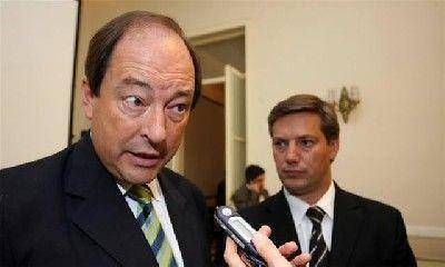 La oposici�n no se anim� a criticar a Jaque