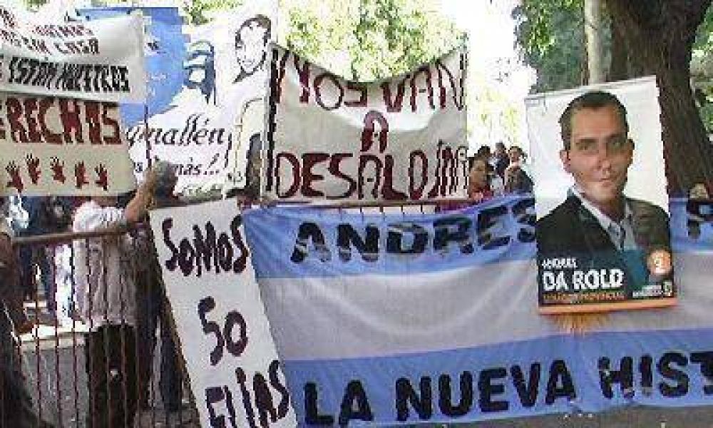 Asentamiento Escorihuela: unas 100 familias se manifestaron y piden que no las desalojen