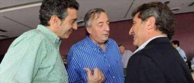N�stor Kirchner dice que la oposici�n son los medios de comunicaci�n