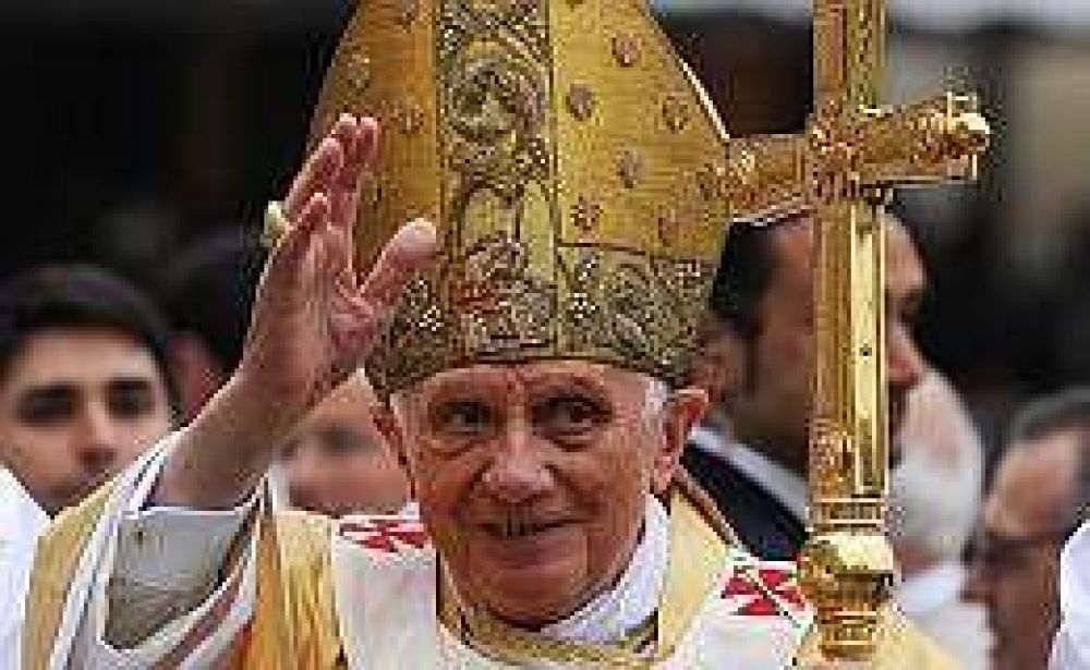 El Papa rindi� homenaje al Santo Sudario ante 50 mil personas en Tur�n