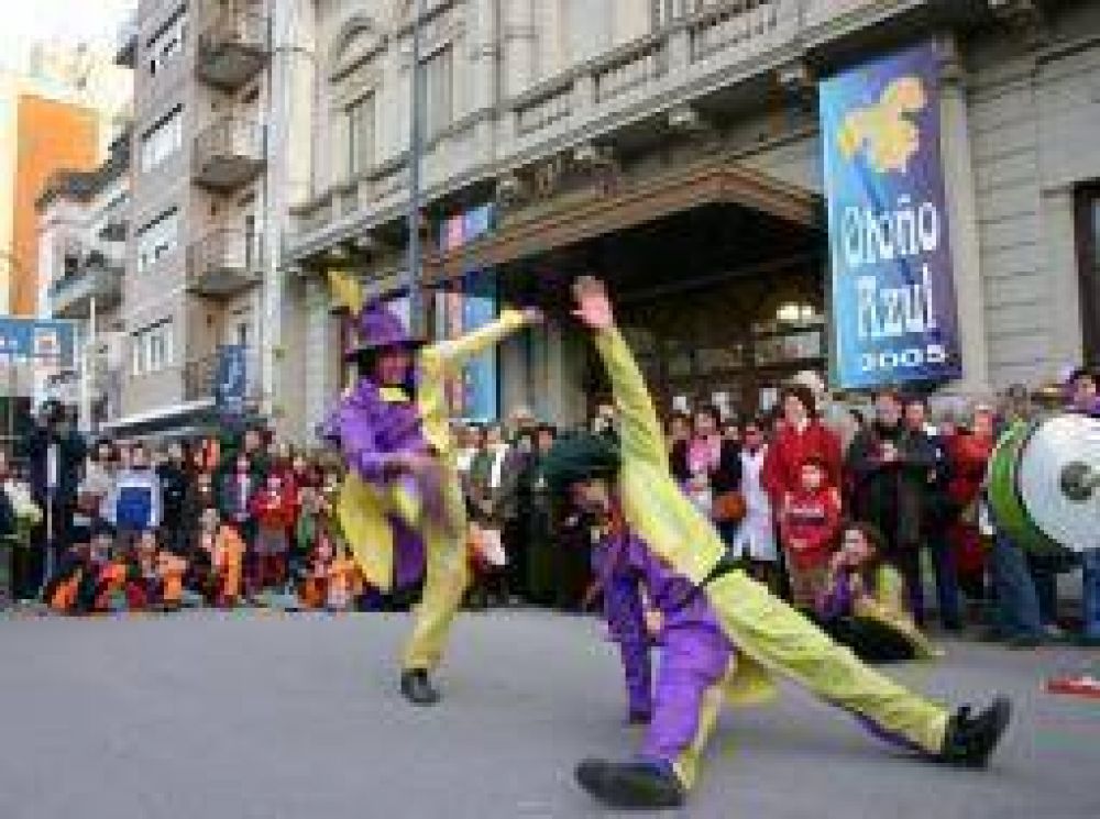 Azul: Representantes locales en Uruguay