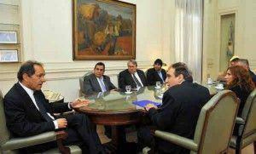 Convenio para construir una planta depuradora de l�quidos cloacales para Luj�n