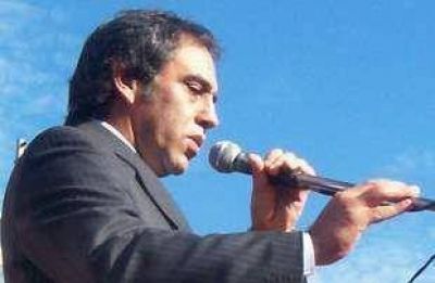 Da�os en monumentos del distrito Sandro Guzm�n niega que se trate de connotaciones pol�ticas
