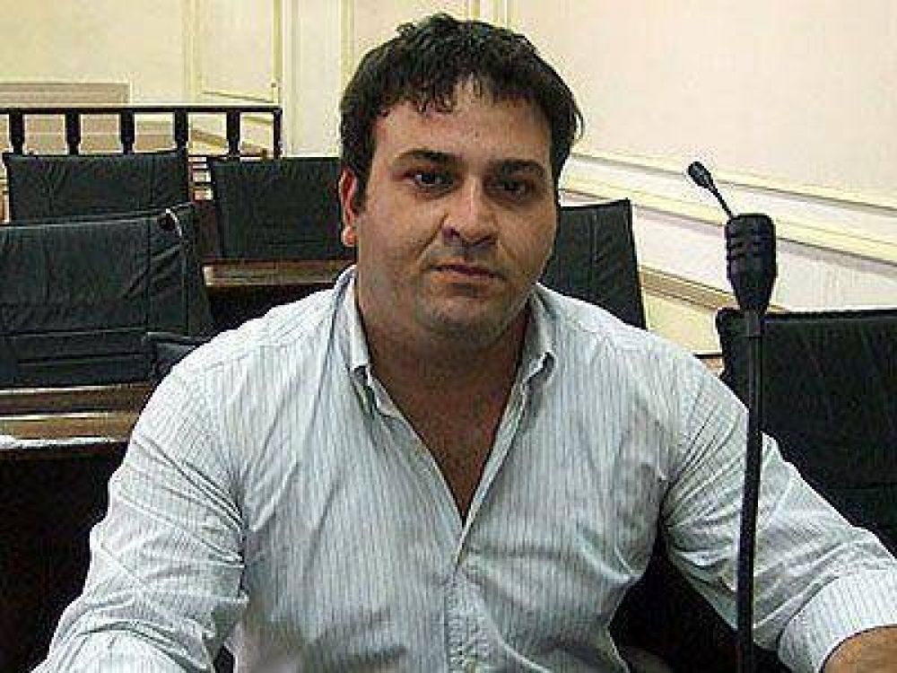 LANUS | CRITICAS A LA OPOSICION Bosio: "Que el resto de Uni�n Pro no integre comisiones es una cuesti�n de vedetismo"