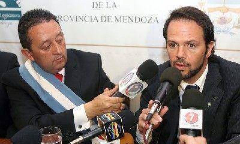 En conferencia de prensa Jaque habl� de inseguridad, pobreza y coparticipaci�n