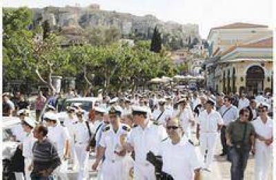 Grecia: polic�as y soldados se unen a la protesta contra el ajuste 