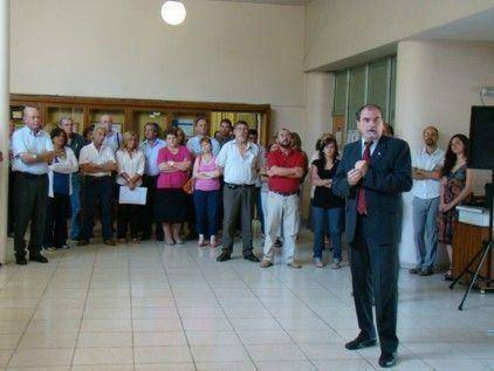 El Ministerio de la Producci�n readecu� su estructura org�nica