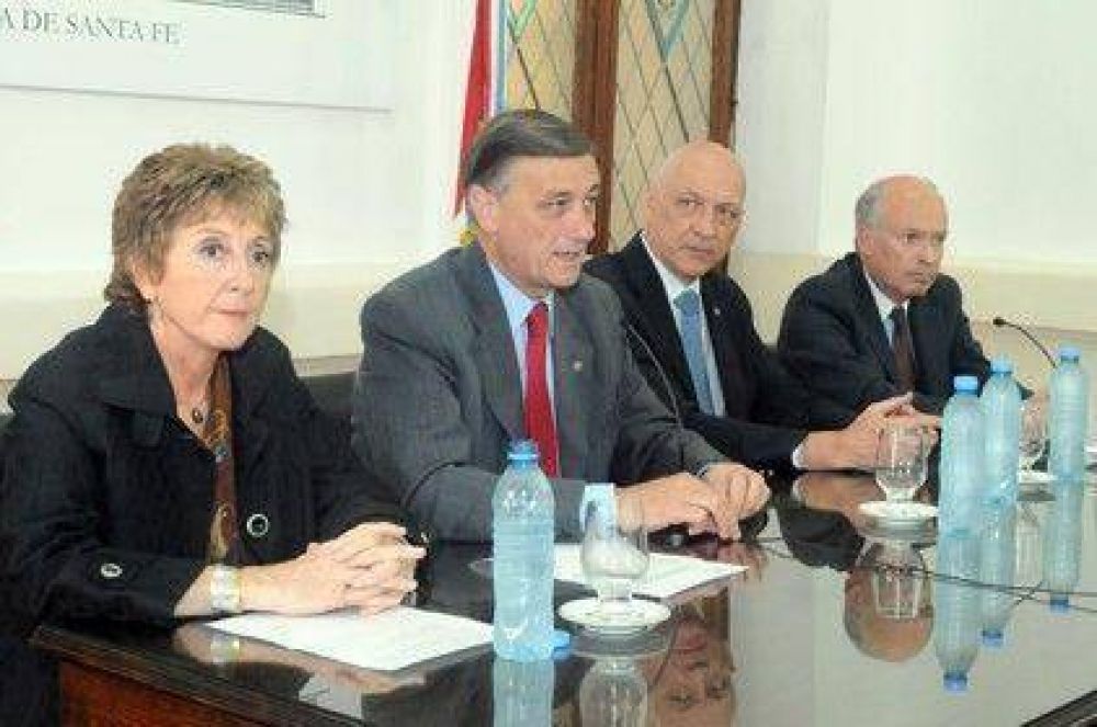 Presentaron l�nea de cr�dito para la adquisici�n de netbooks
