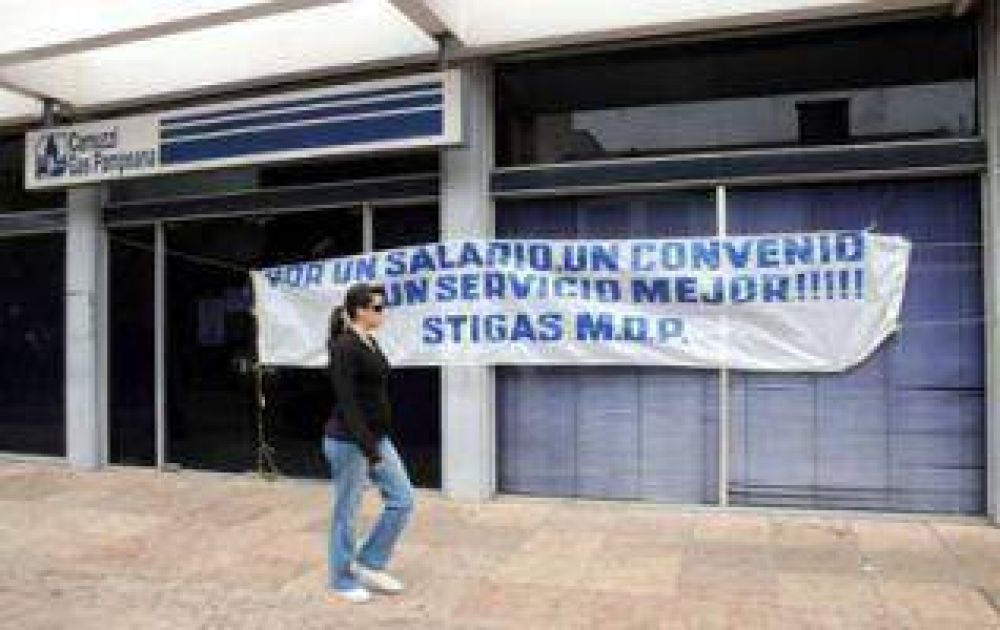 Trabajadores de "Camuzzi Gas" realizaron un paro de 24 horas