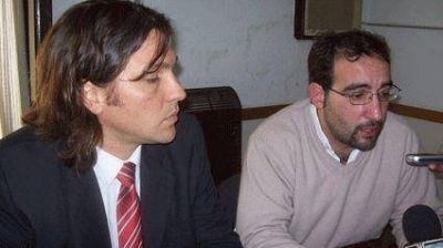Revisaron datos de concesionarias y proveedores  Fragmentada, la oposici�n ya comenz� a revisar los gastos de Z�ccaro