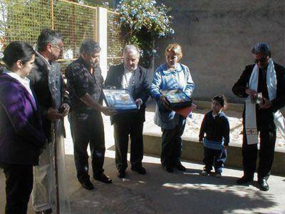Jard�n 909: Alo� envi� banderas