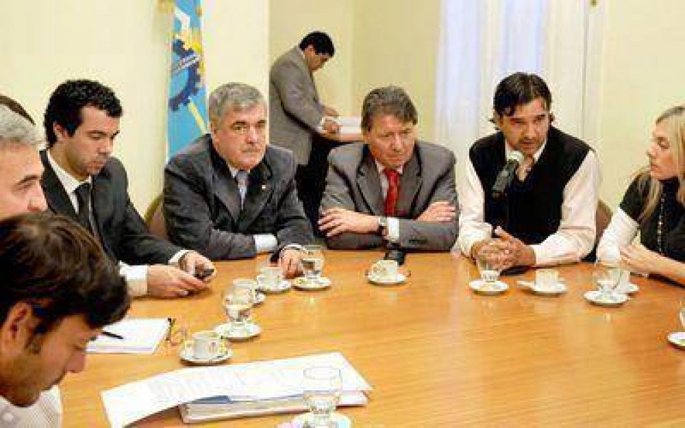 Puerto Pir�mides tendr� un nuevo acueducto