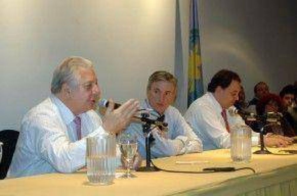 Dirigentes provinciales apoyaron "Scioli 2011"