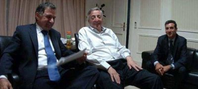 Florencio Varela: la oposici�n acusa a Pereyra de ocultar los gastos de 2009