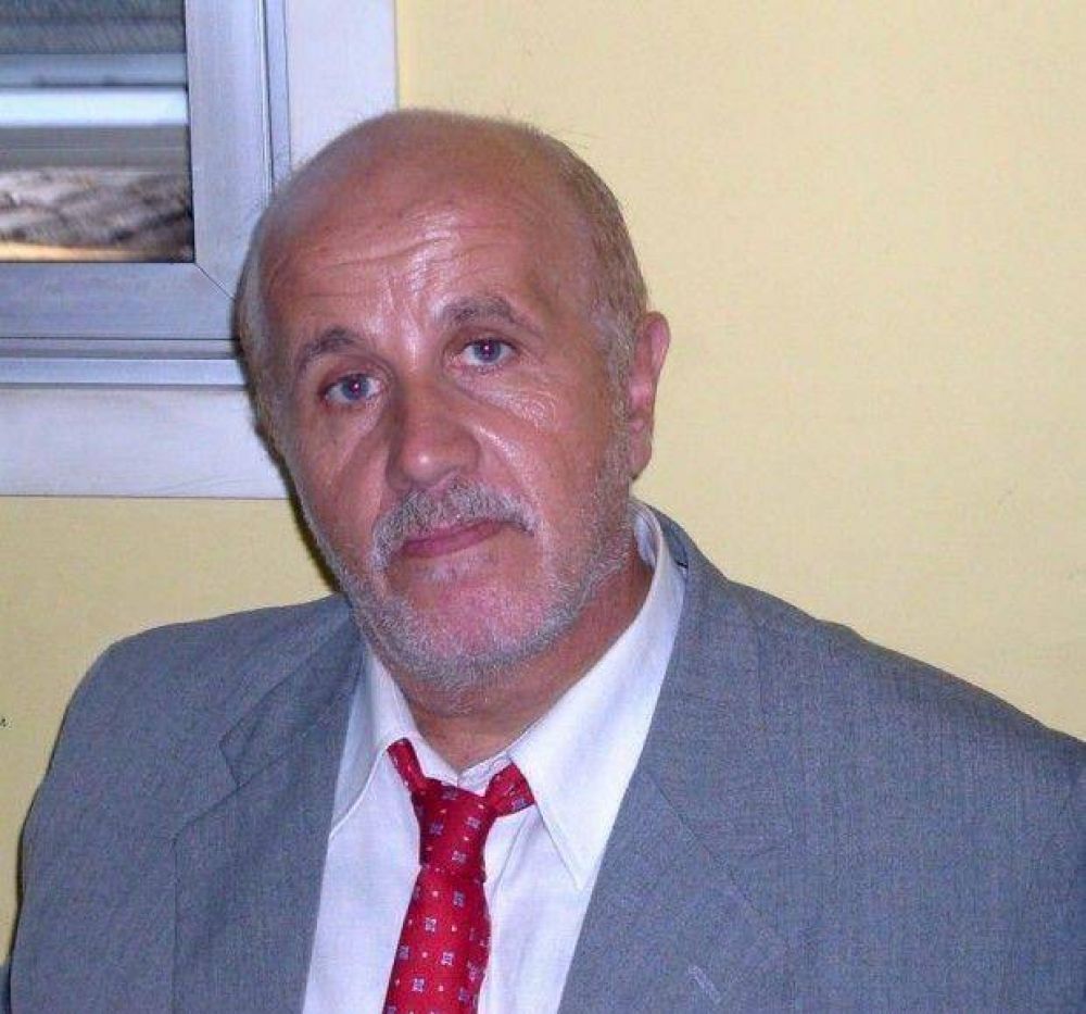 Avellaneda Denuncia que un concejal lo agarr� del cuello y le tir� pi�as