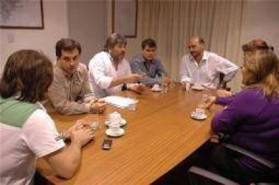 Tineo y concejales discutieron sobre el plan de obra p�blica en la Capital