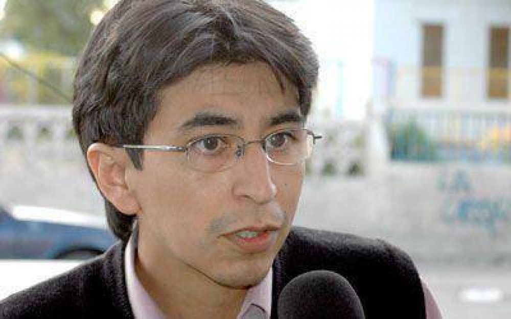 "Las autoridades no responden si no es por presi�n"