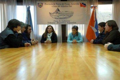 Gobierno anunci� que el personal policial administrativo saldr� a patrullar las calles