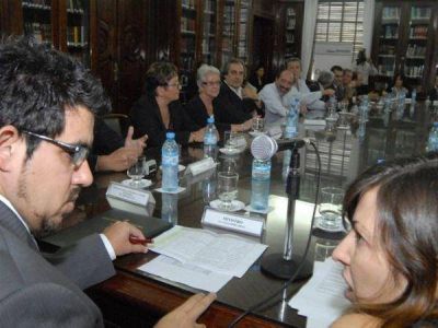 Arl�a suscribi� convenios con 19 municipios para el inicio del trabajo precensal