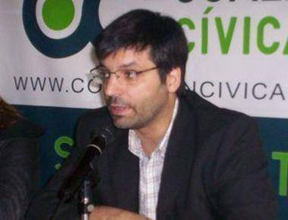 Vial Costero Cinquerrui: "Quieren reprimir a la gente por una obra p�blica que privilegia el negocio y la especulaci�n"