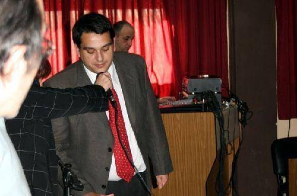 Derogaci�n y debate por la rezonificaci�n de la Laguna de Rocha