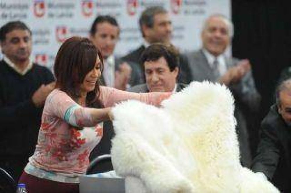 Lan�s: por su alineaci�n con el kirchnerismo, D�az P�rez consigue una obra planeada por Quindimil
