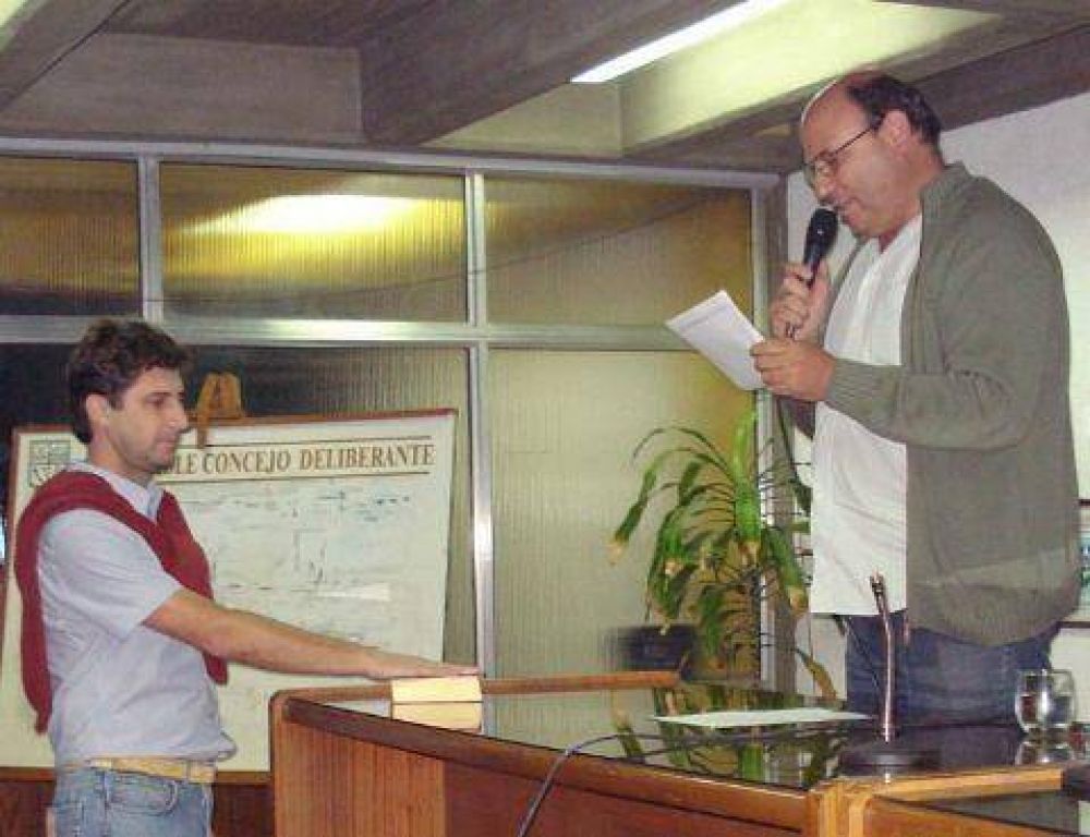  	 Cambios en el cuerpo deliberativo Silvio Gaeto asumi� como concejal